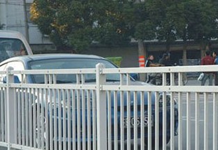 交通護欄廠（chǎng）家 種類（lèi）齊（qí）全